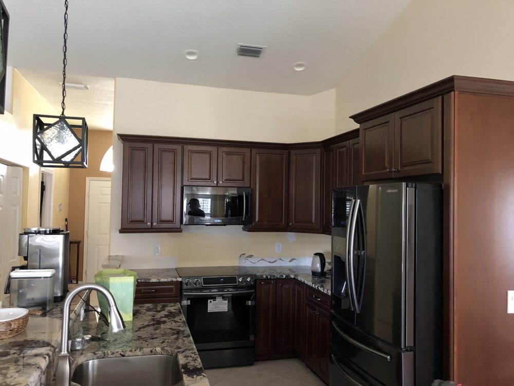 Nuovo Kitchens & Baths