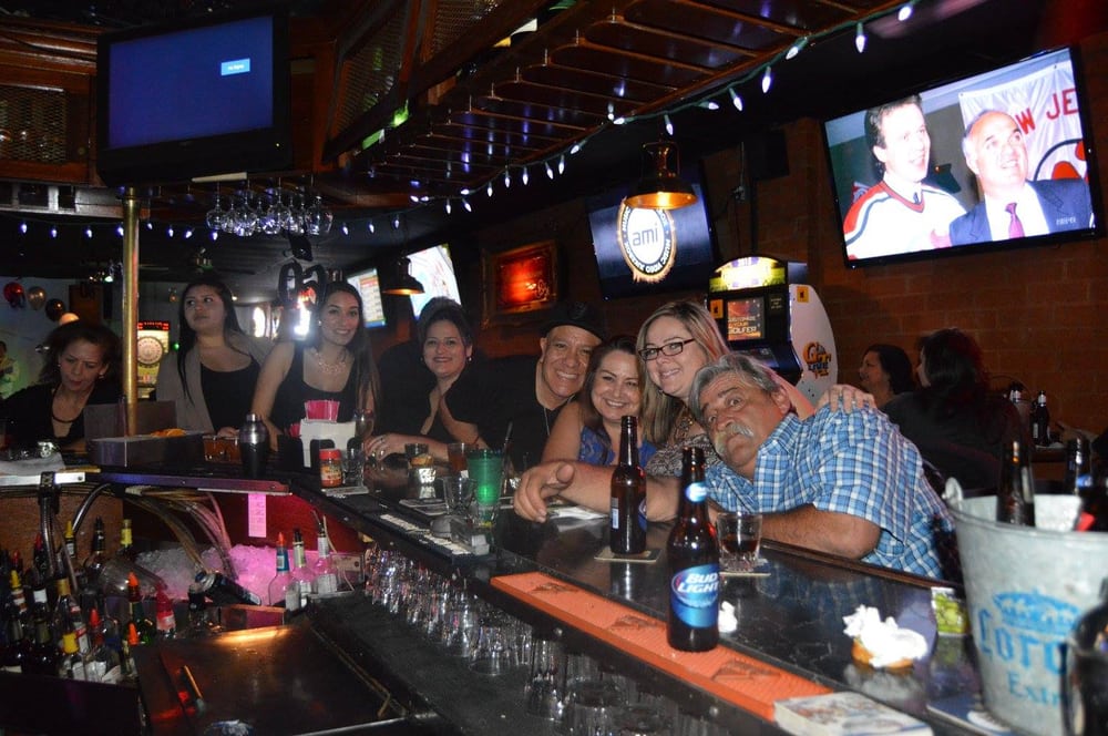 Sportsman Cocktail Lounge