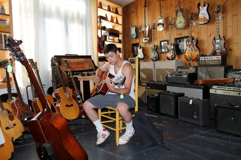 Old Style Guitar Shop