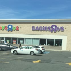 Toys R Us near Soundview, Bronx, NY 