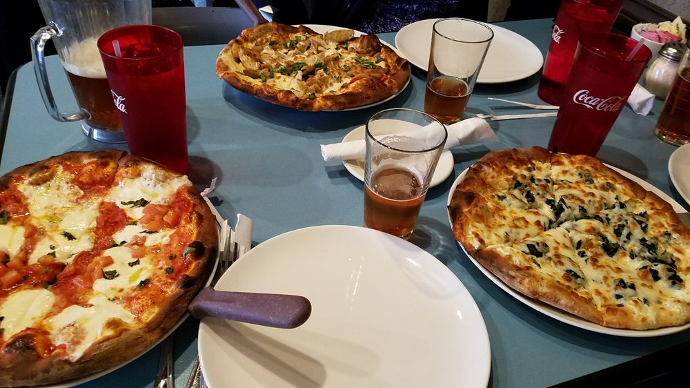 Anna's Brick Oven Pizza & Pasta