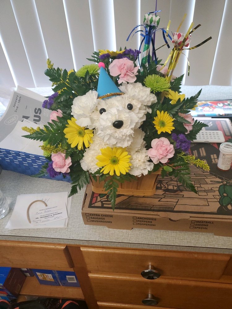 LaPorta's Flowers & Gifts
