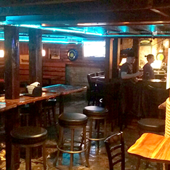 Winking Lizard - 54 Photos & 100 Reviews - American (Traditional