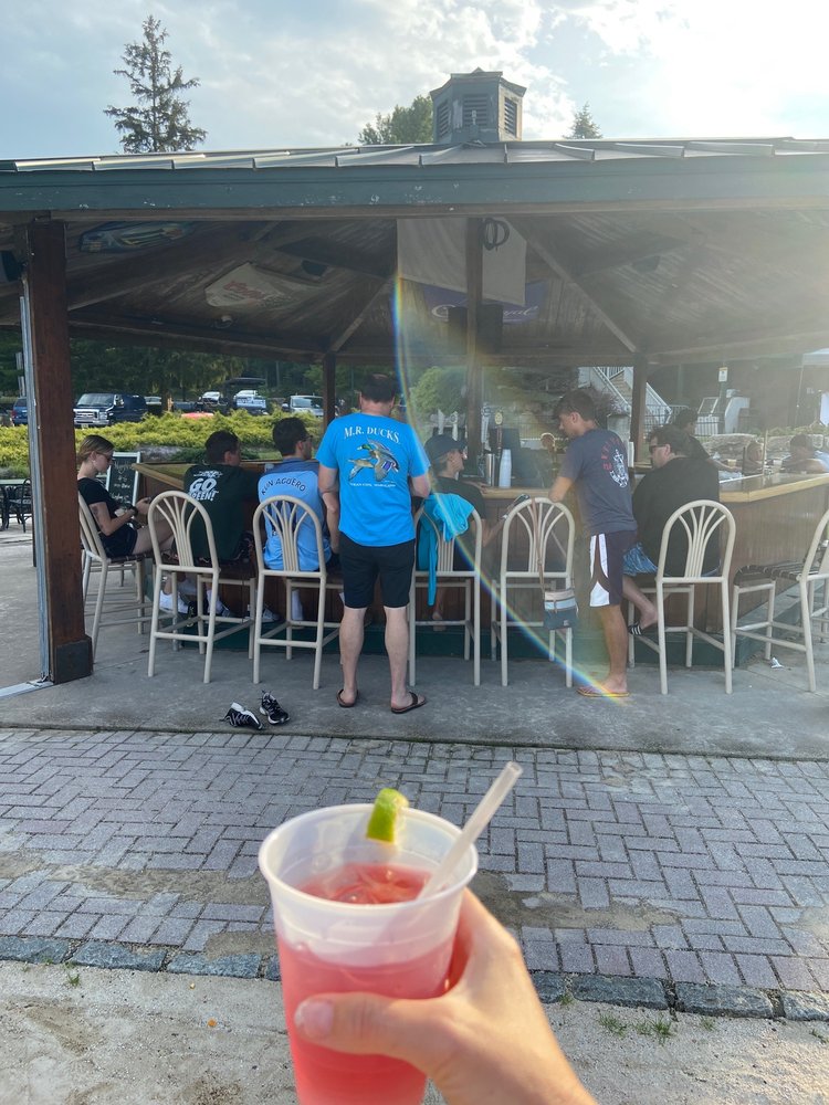 Lake View Tavern