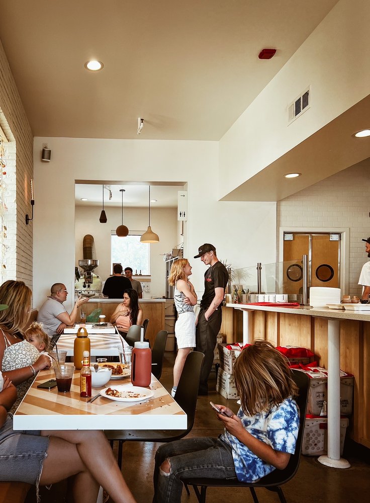 Evergreen - Coffee Shop & Boutique Hotel
