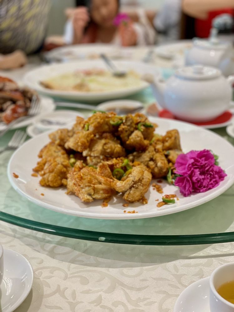 Red Star Seafood Restaurant