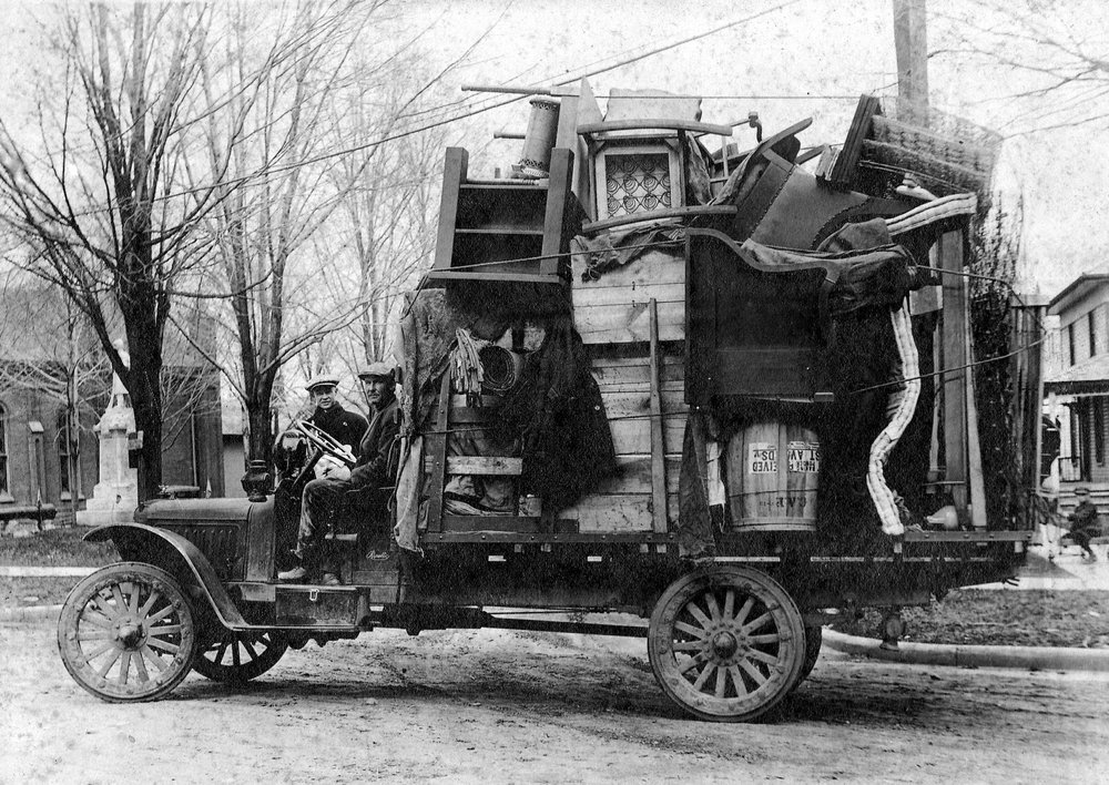 Armstrong Movers