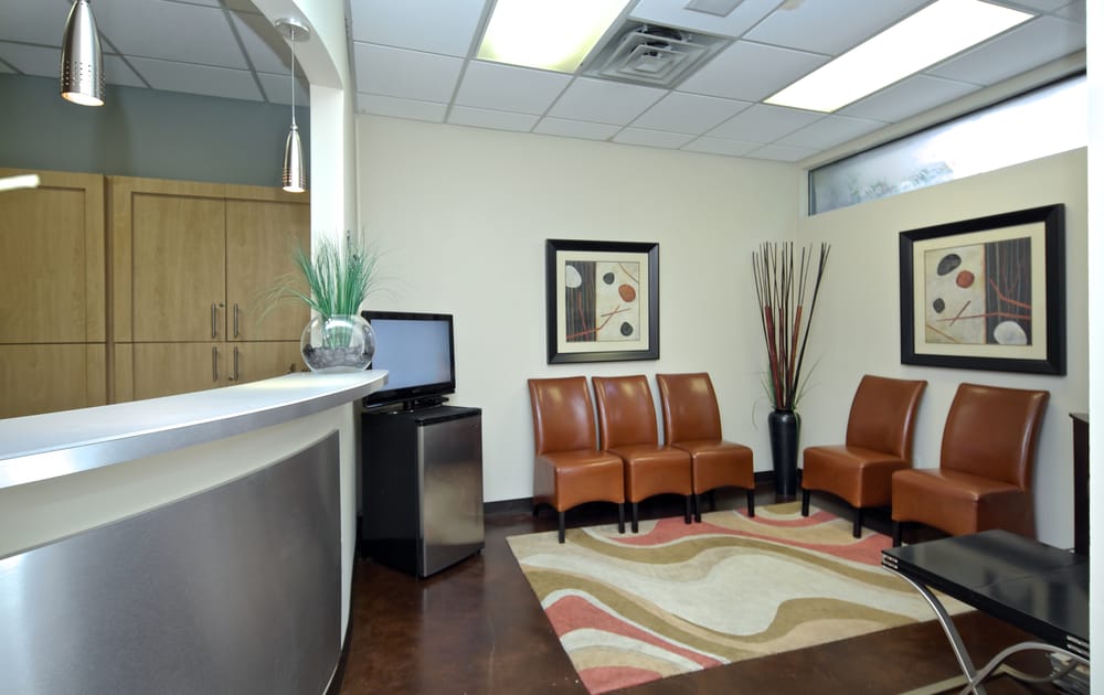image of business Southside Dental at Tinseltown