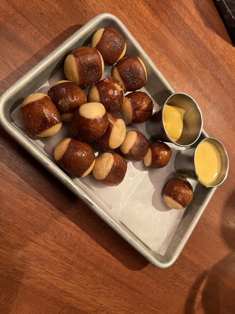 Claim Jumper Steakhouse & Bar