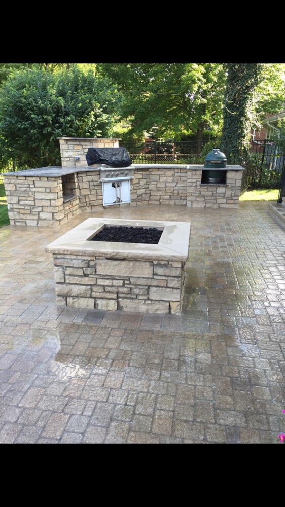 Natural Stone Eden Drywall Outdoor Kitchen With Granite Countertops 335 Photos For Aztec Stone Design Brick Paving