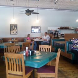 Celia S Corner Cafe Closed Breakfast Brunch 437 W St Photo Of Celia S Corner Cafe Owosso Mi United States