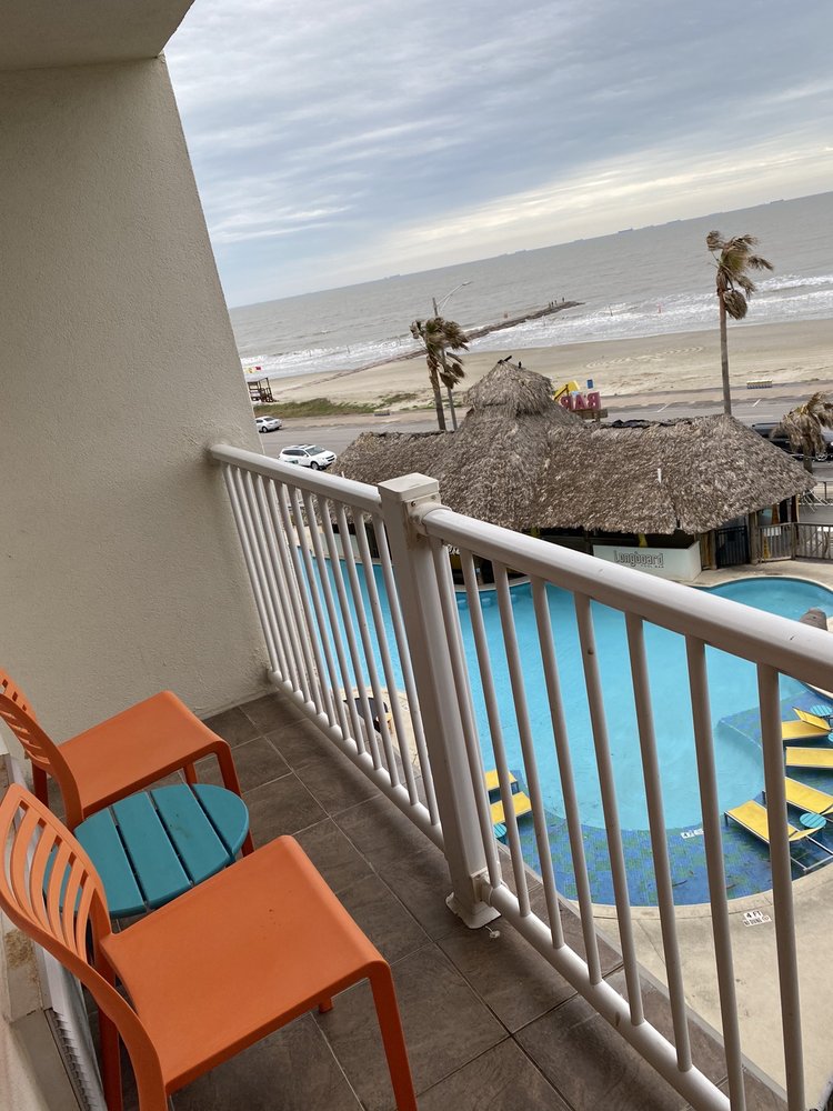 DoubleTree by Hilton Hotel Galveston Beach