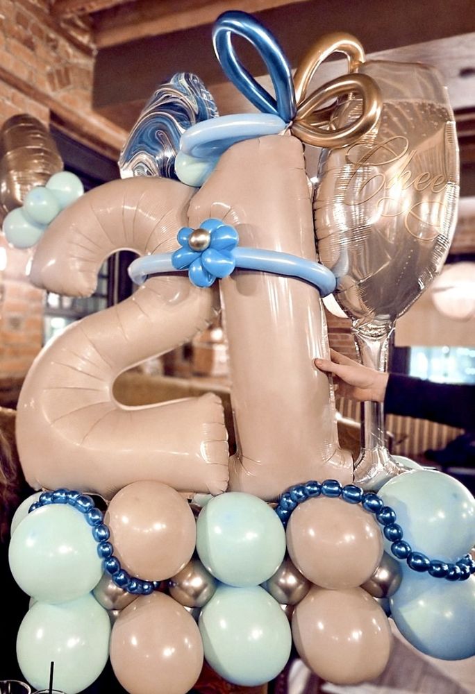 Balloon Couture By Veronica
