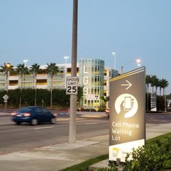 Long Beach Airport 1361 Photos 1725 Reviews Airports 4100 Photo Of Long Beach Airport Ca United States There S A