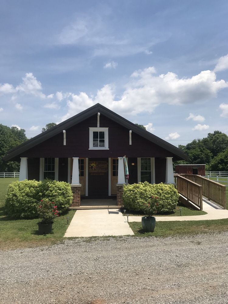 The Vineyard & Winery at Catawba Farms Wine Tasting Room 400