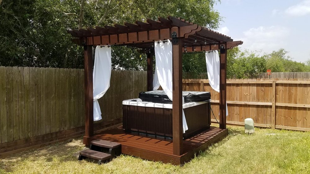 Leicar Hot Tubs, Pools, Supplies & More