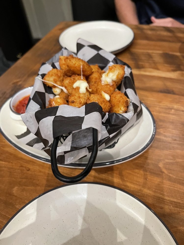 Fisher Street Bar and Grill