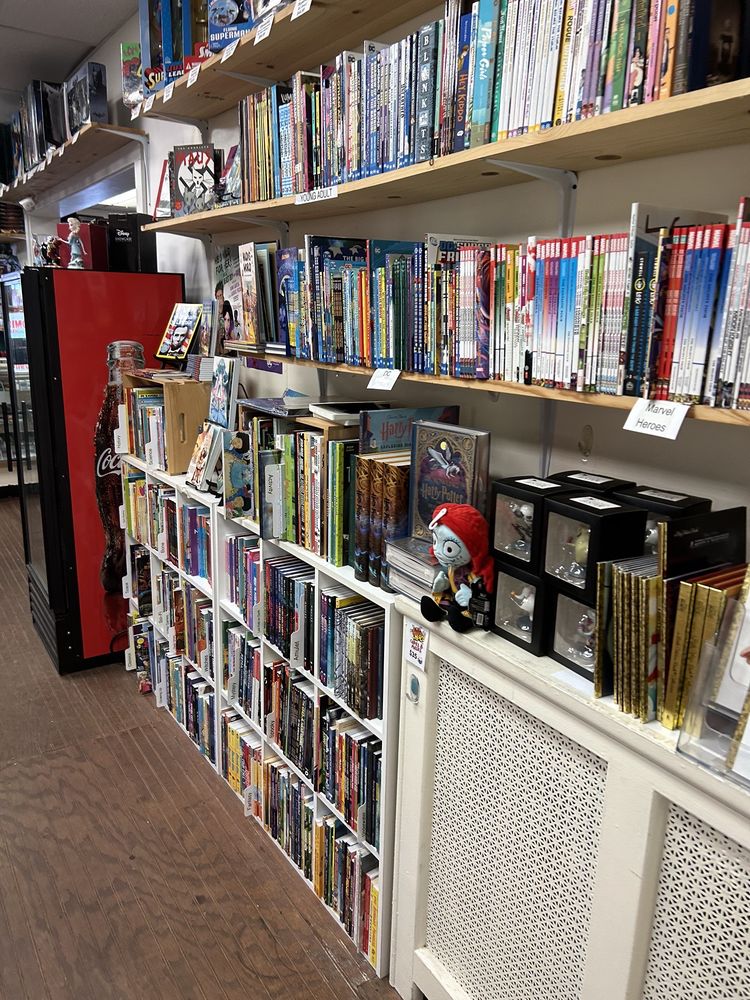 Fourcorners Comics & Games