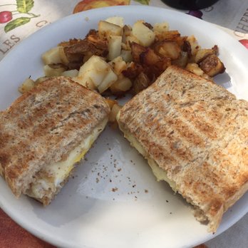 Perry S Restaurant Poultney Vt Perry S Restaurant Poultney Vt