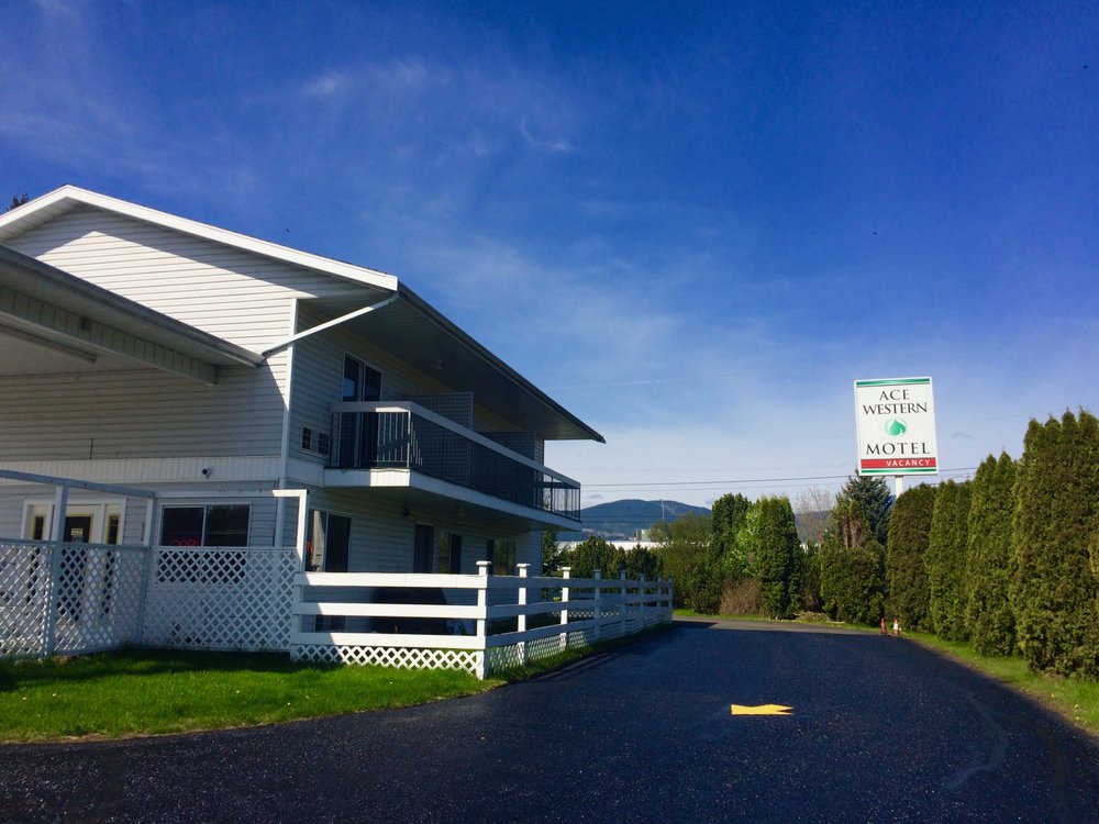 Ace Western Motel