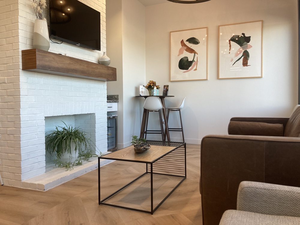 image of business Shine Dental