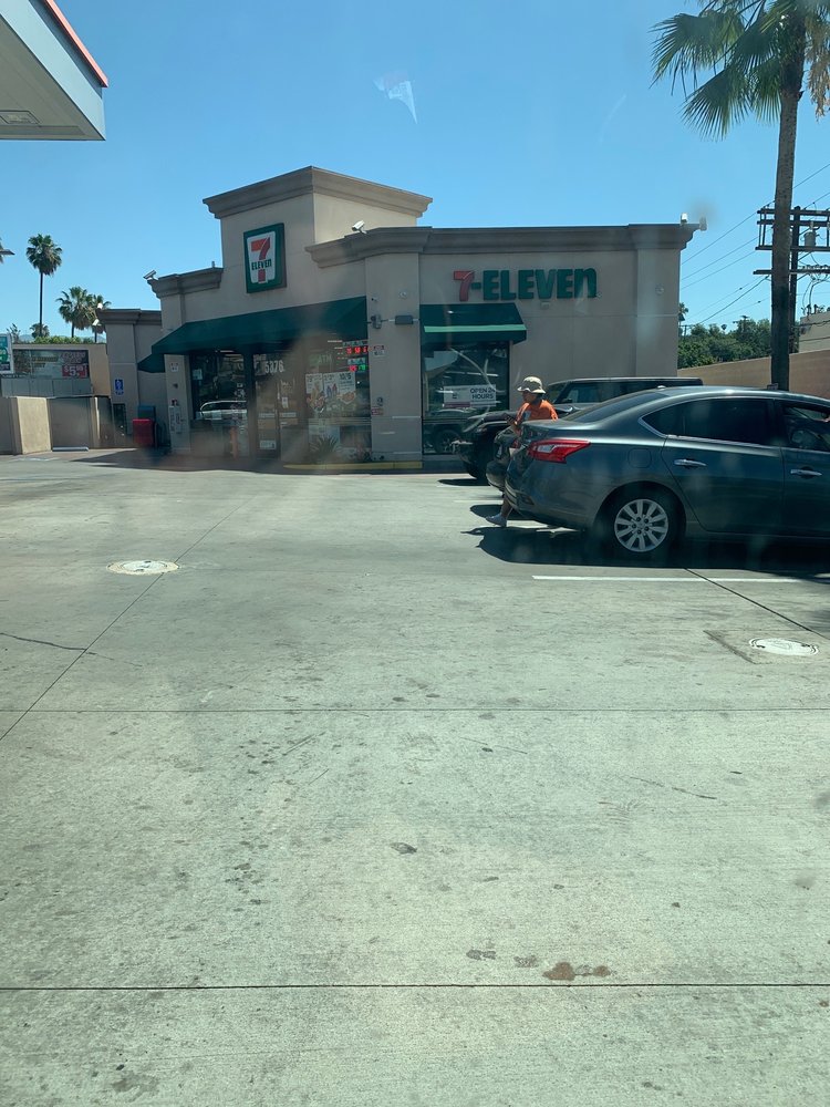 76 Car Wash