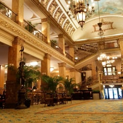 The Pfister Hotel 303 Photos 277 Reviews Hotels 424 E Photo Of The Pfister Hotel Milwaukee Wi United States Lobby