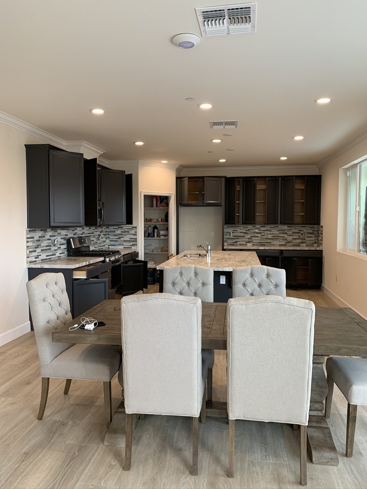 Juniors Construction & Remodeling