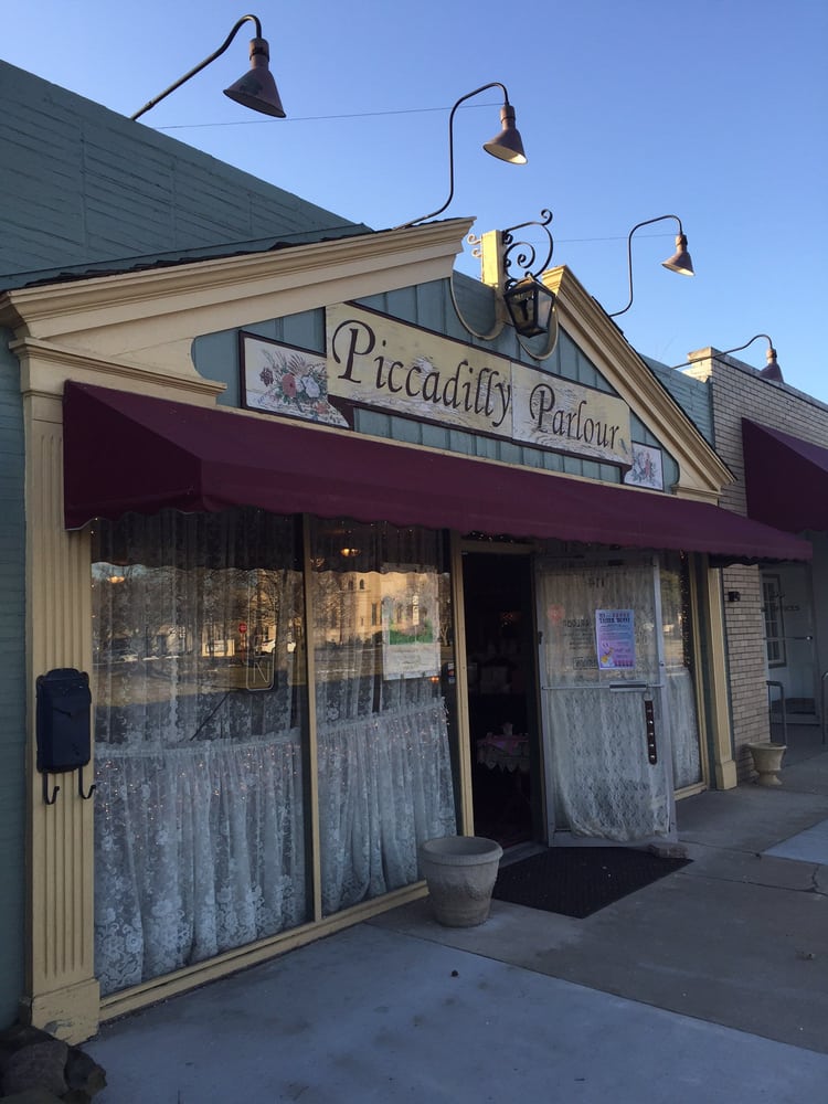 Piccadilly Parlour Victorian Tea Room 18 Photos Tea Rooms 114 S