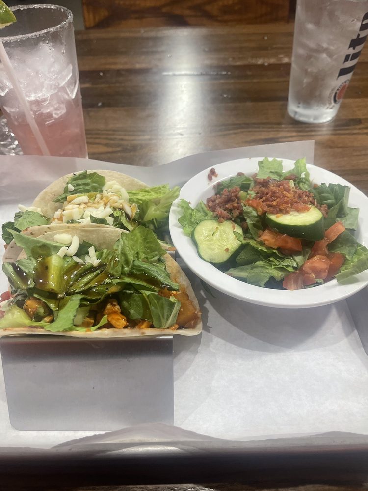 East Coast Wings + Grill