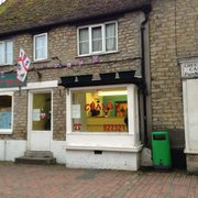 Yuk Wah Fast Food 7 Bell Street Shaftesbury Dorset United