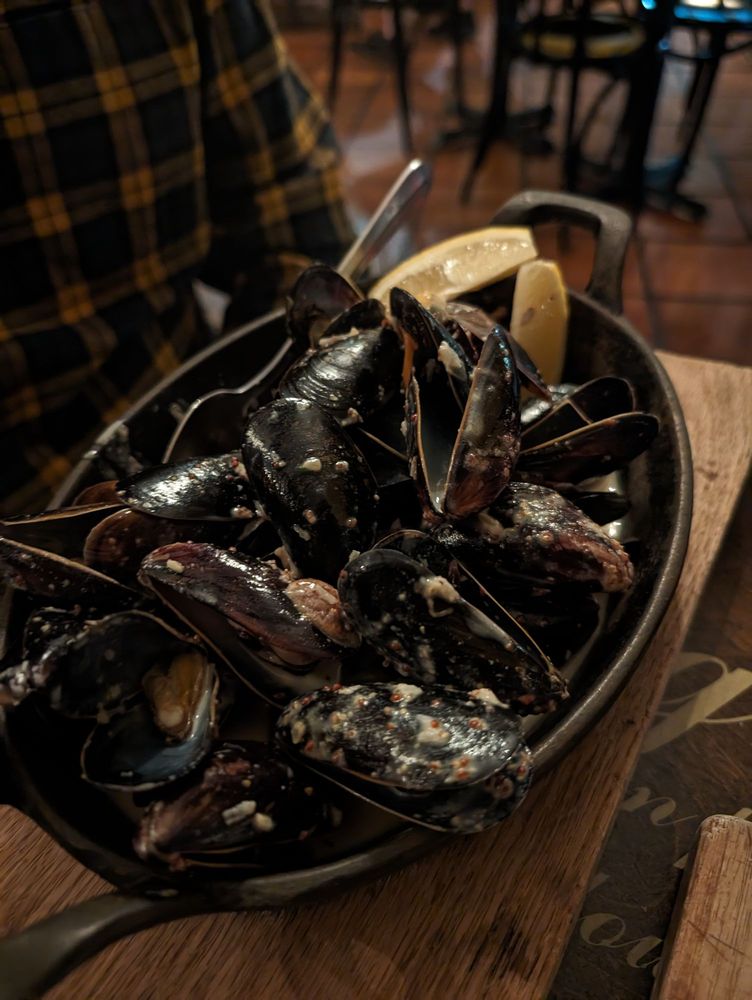 Au Revoir French Bistro