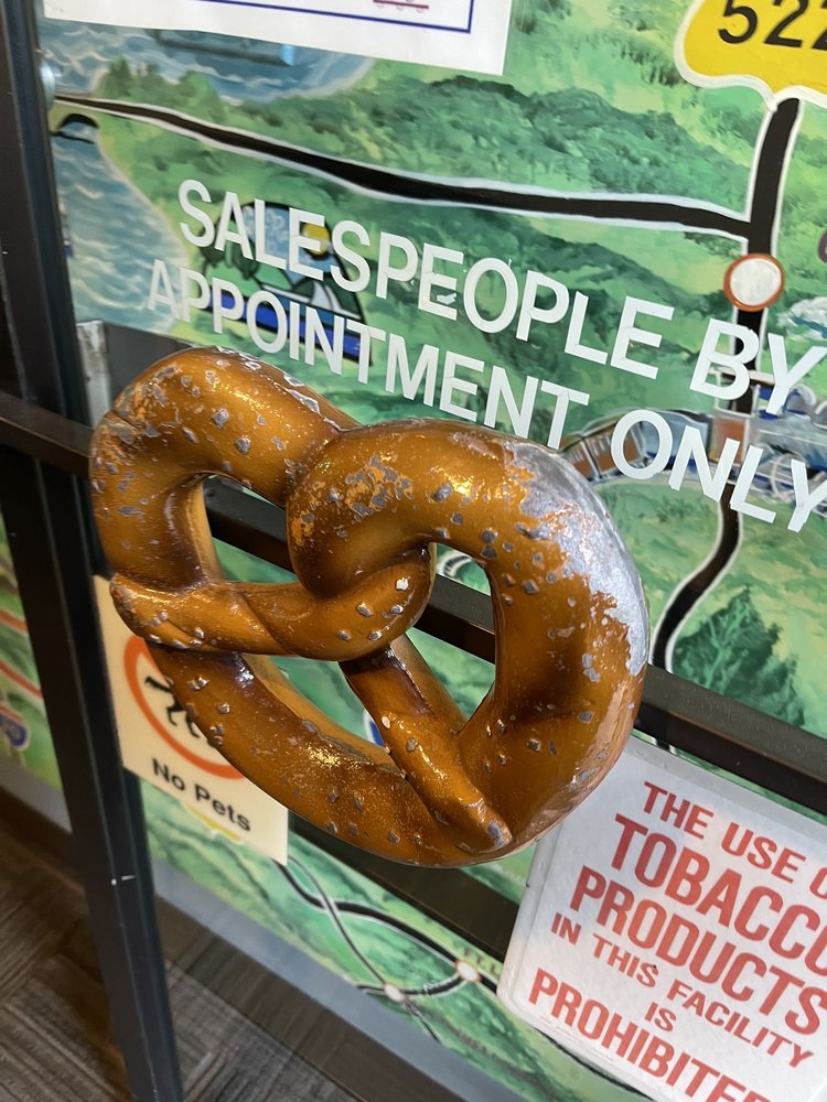 Benzels Pretzels Outlet Store