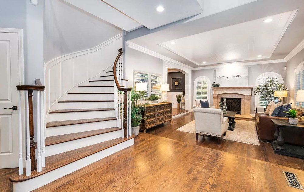 Christopher's Interiors