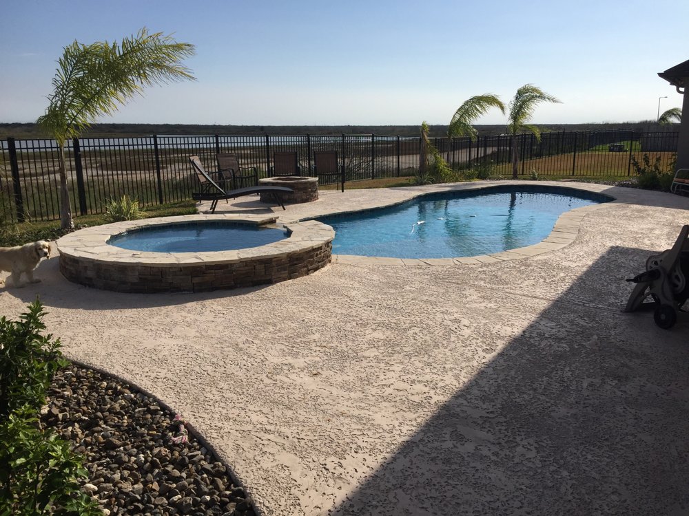 Oasis Pools & Spas