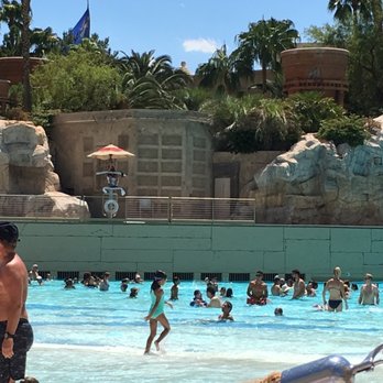 Mandalay Bay Beach 329 Photos 303 Reviews Swimming Pools Photo Of Mandalay Bay Beach Las Vegas Nv United States