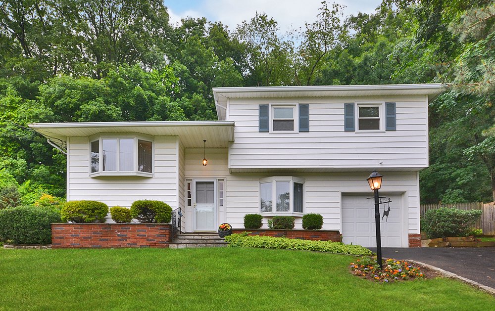 D.D. Dolan, White Plains Real Estate