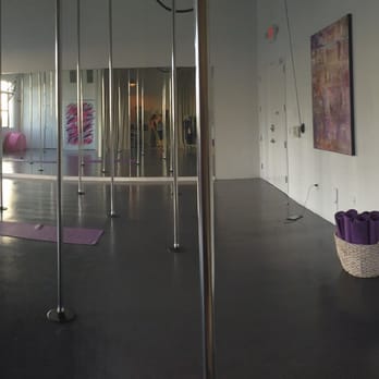 Milan Pole Dance Studio 33 Photos Dancing Cles 250 Nw Photo Of Milan Pole Dance Studio Miami Fl United States Pano