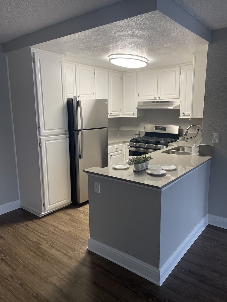 Vue at the Lake Apartments