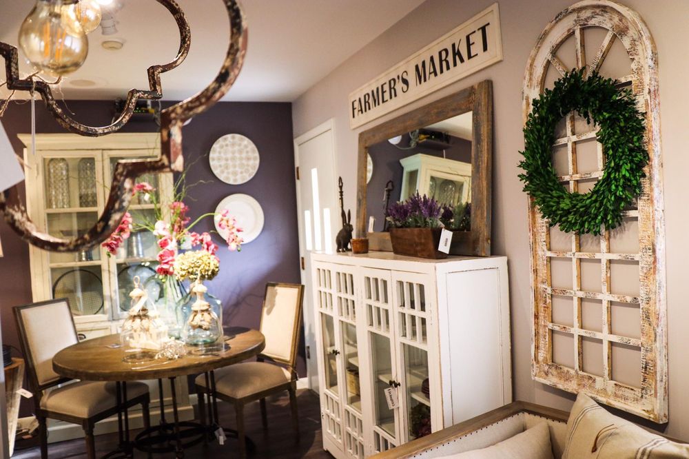 image of business Living615