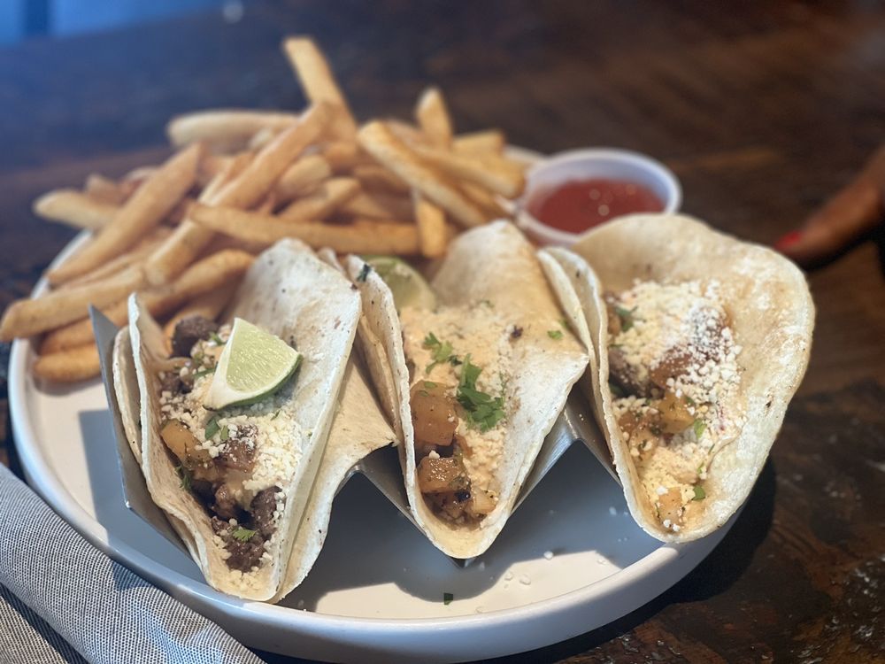Izzy's Feel Good Food - Franklin
