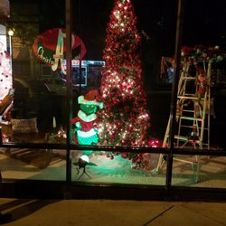 A Christmas Shoppe - 22 Photos - Holiday Decorations - 115 N Front St