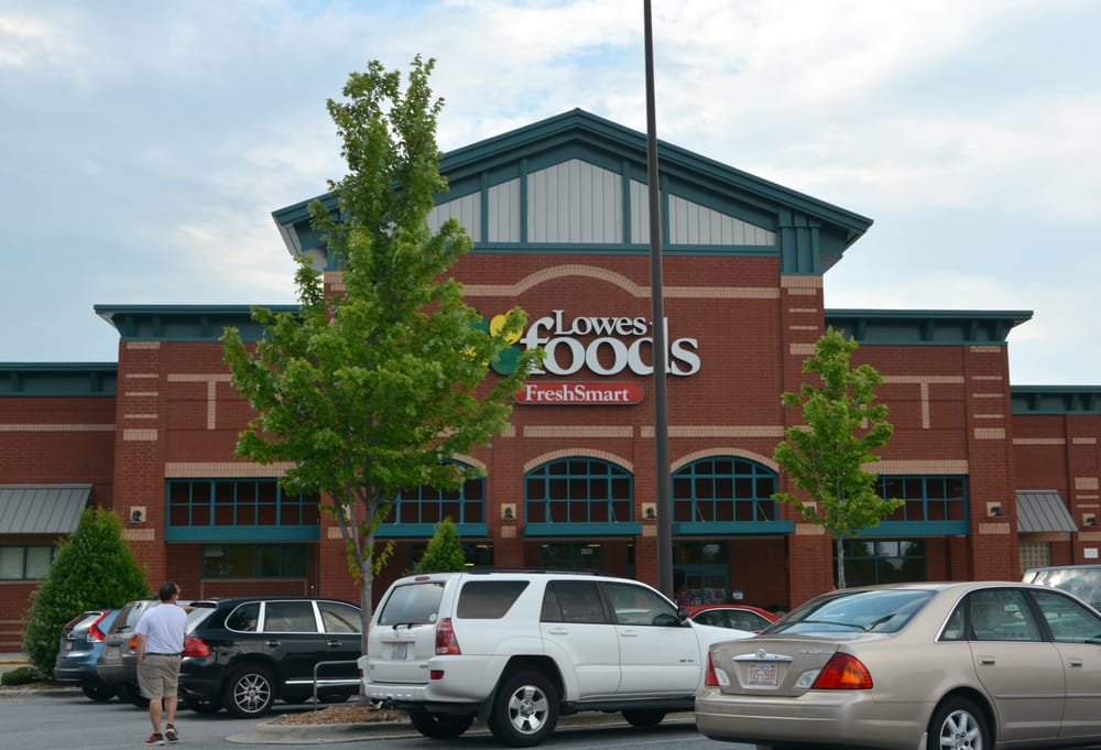 Lowes Foods - Hickory