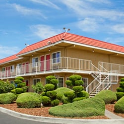 Days Inn Turlock 30 Reviews Hotels 185 N Tully Road Photo Of Days Inn Turlock Ca United States