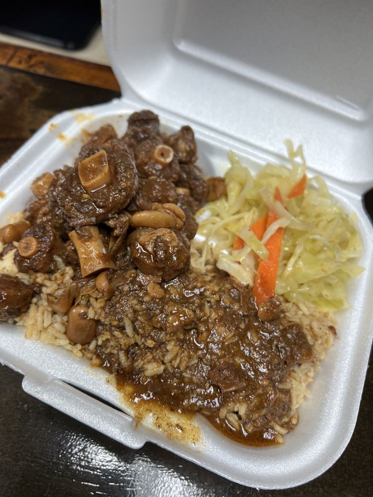 Jerk Spot  Lounge