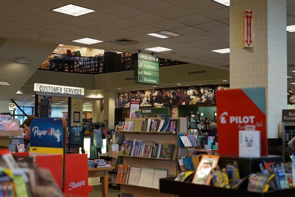 Barnes & Noble