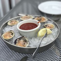 The Restaurant At Rowayton Seafood 115 Photos 138 Reviews Photo Of The Restaurant At Rowayton Seafood Norwalk Ct United States Clams