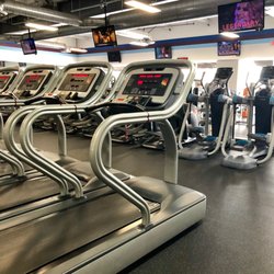 Crunch Huntington Beach 30 Photos 225 Reviews Gyms 5894 Photo Of Crunch Huntington Beach Ca United States Miles