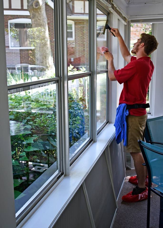 Fish Window Cleaning