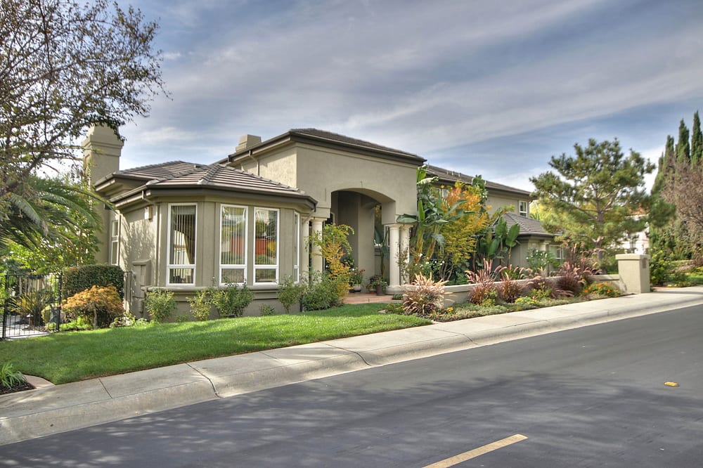 Linda Young- Top Mission Realty & Investment
